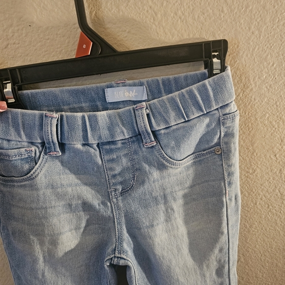 Adorable Light Blue Kids Jeans with Sequin Heart Design - Picture 2 of 8